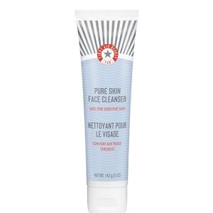 ❤️ 3/$25 First Aid Beauty Pure Skin Face Cleanser